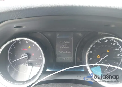 2018 Toyota Camry Le z USA, uszkodzony, nr VIN 4T1B11HK6JU581897